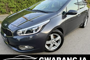 1.4i KLIMATRONIC NAVI KAMERA XENON LED ALU 2xPDC SamParkuje Grz.Fotele