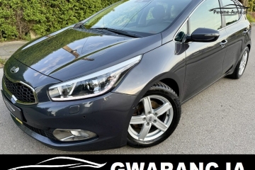 1.4i KLIMATRONIC NAVI KAMERA XENON LED ALU 2xPDC SamParkuje Grz.Fotele